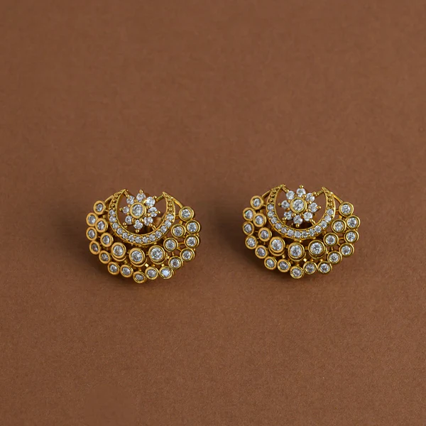 Pirai Nila Earstuds